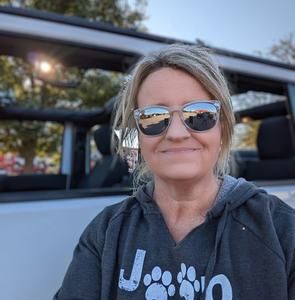 Meet your Posher, Jodi